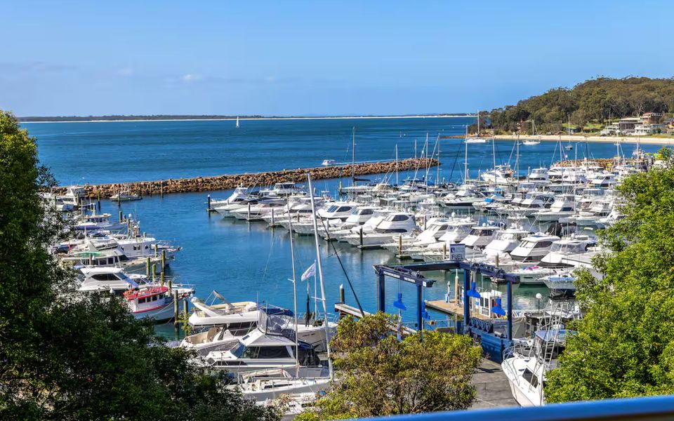 Paradiso on the Marina