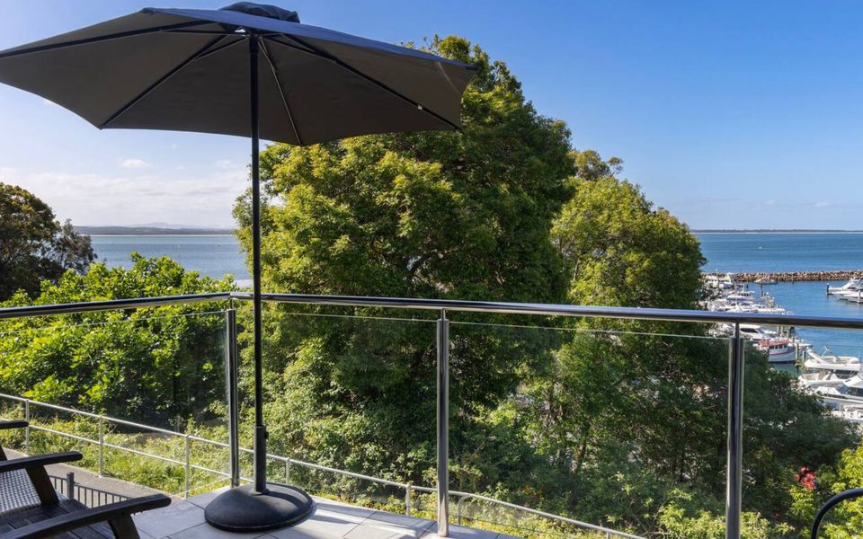 Paradiso on the Marina