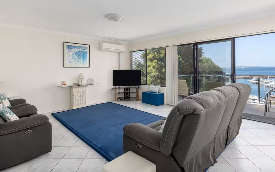 Paradiso on the Marina