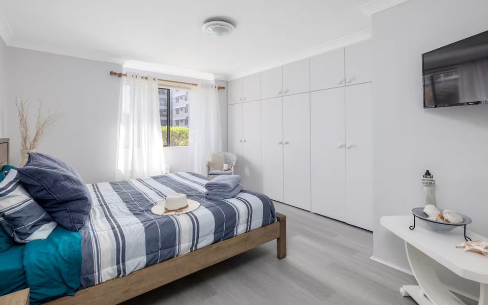 Paradiso on the Marina