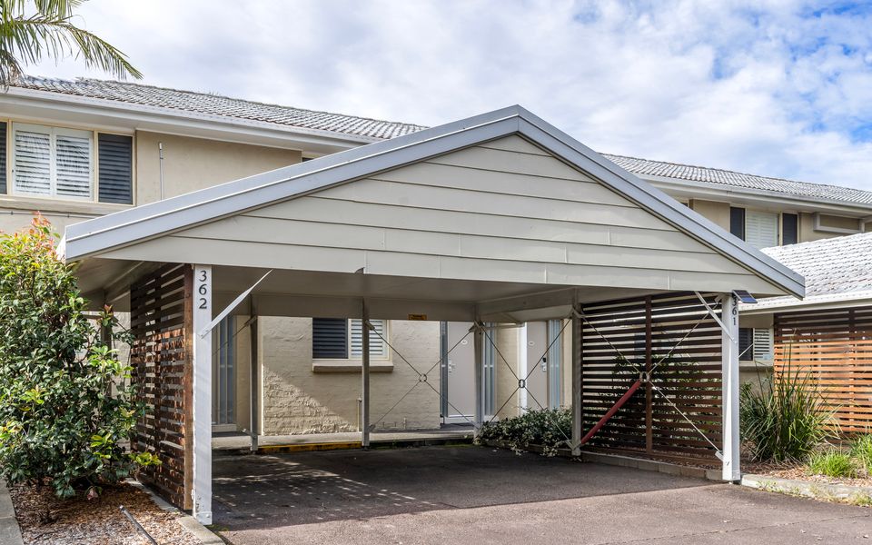 Oaks Pacific Blue Port Stephens. Apartment overlooking the Pool