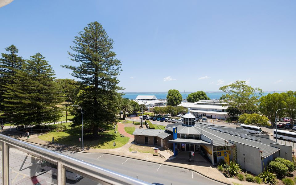 Nelson Towers- Overlooking The Bay