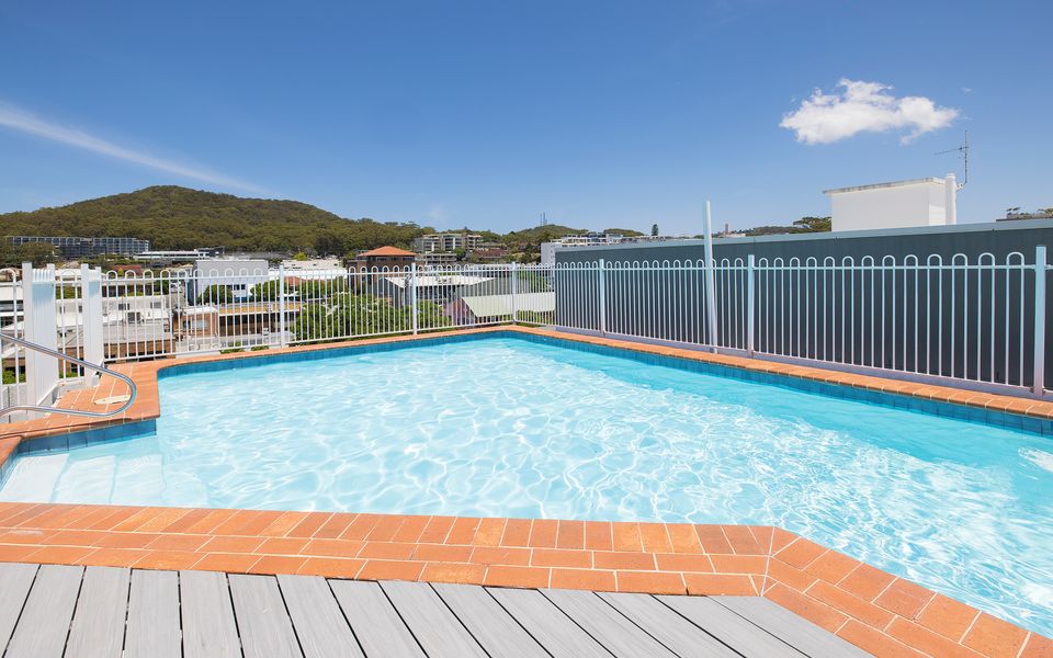 Nelson Towers- Overlooking The Bay