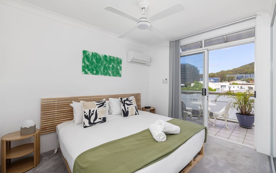 Nelson Towers- Overlooking The Bay