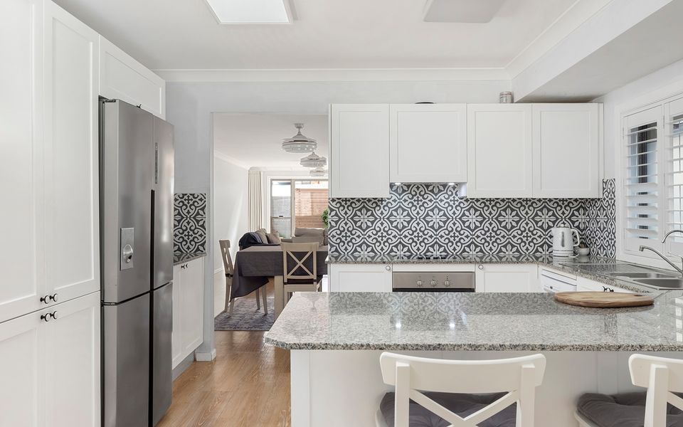 Tide and Tennis Retreat Nelson Bay