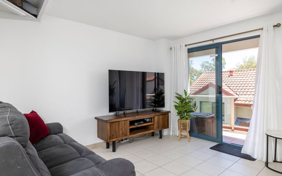 ‘Bay Breeze’ Minutes from the Beach