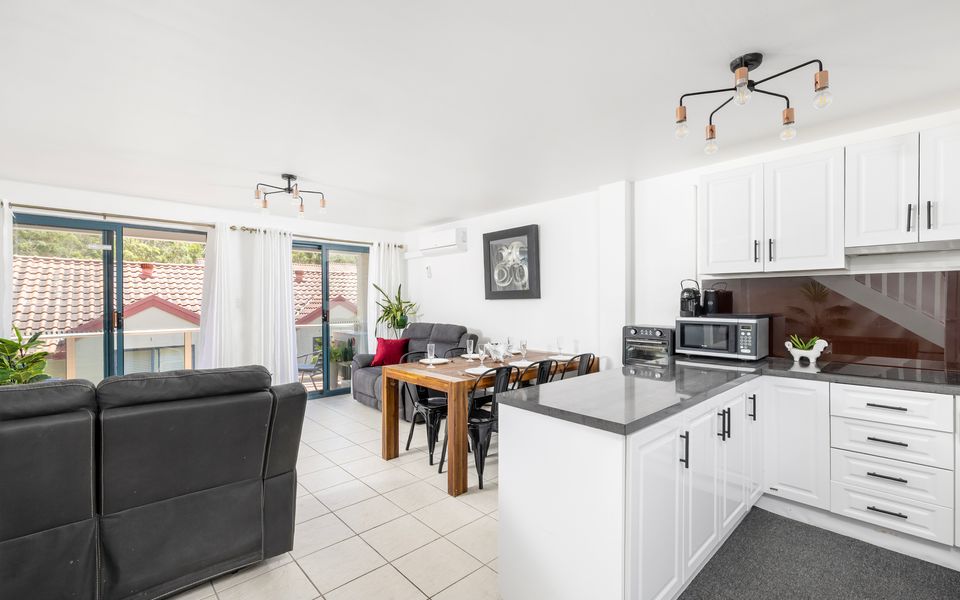 ‘Bay Breeze’ Minutes from the Beach