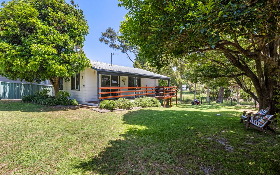 Karingal Beach Cottage Fingal Bay