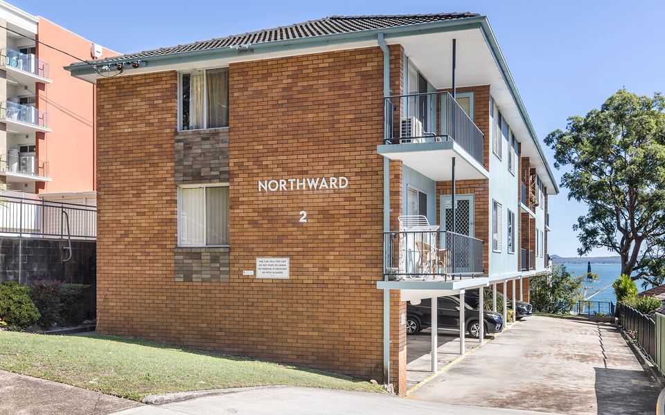Renovated retreat with Waterviews over stunning Nelson Bay