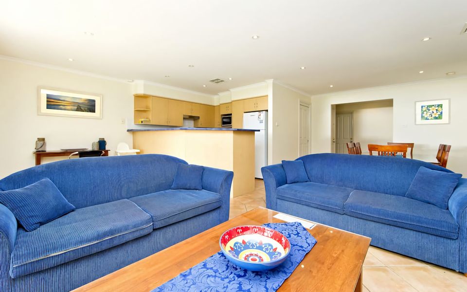 Close to Little Beach and Shoal Bay Beach