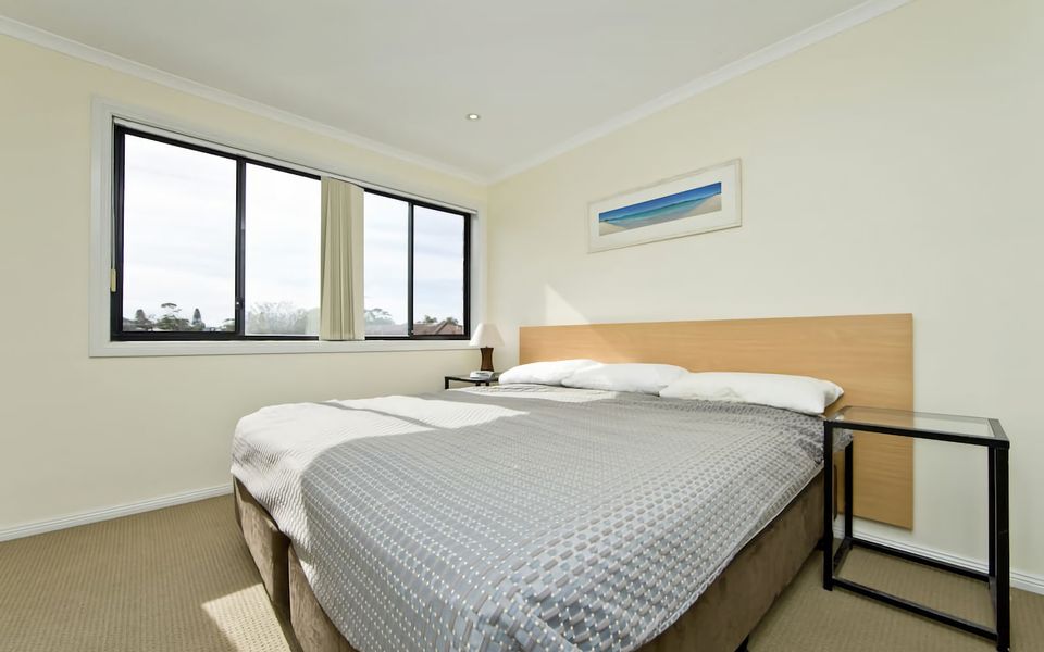 Close to Little Beach and Shoal Bay Beach