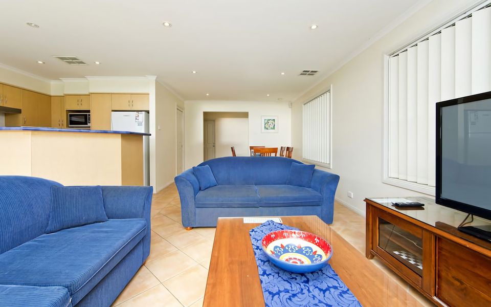 Close to Little Beach and Shoal Bay Beach