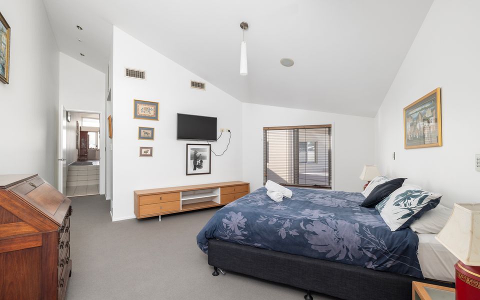 Breath Taking Waterfront