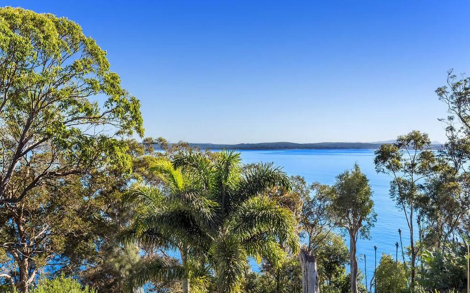 Luxury on Dutchmans  Beach