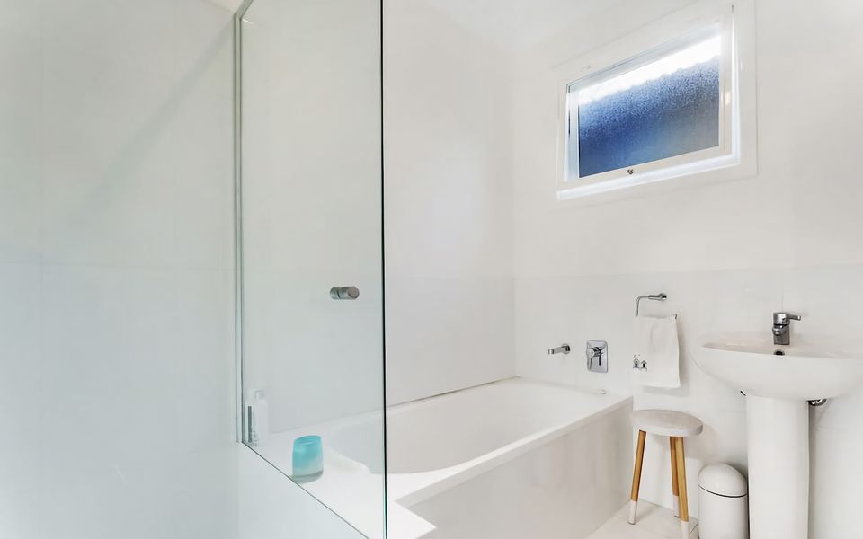 Luxury on Dutchmans  Beach