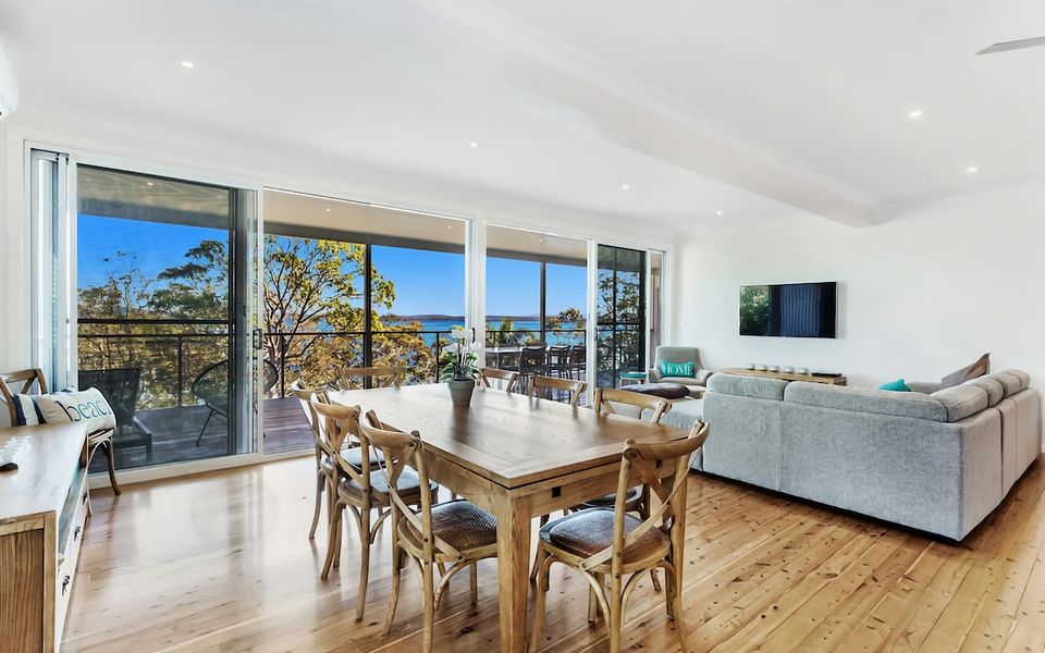 Luxury on Dutchmans  Beach