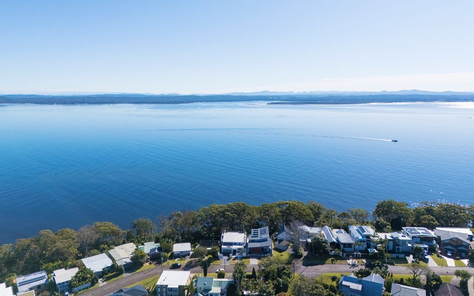 Luxury on Dutchmans  Beach