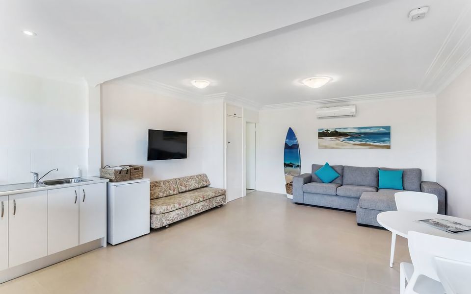 Luxury on Dutchmans  Beach