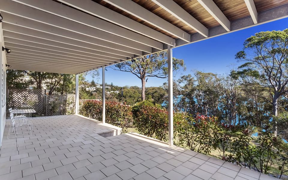 Luxury on Dutchmans  Beach