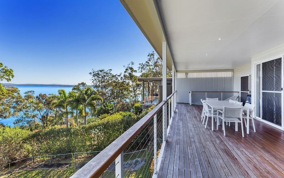 Luxury on Dutchmans  Beach