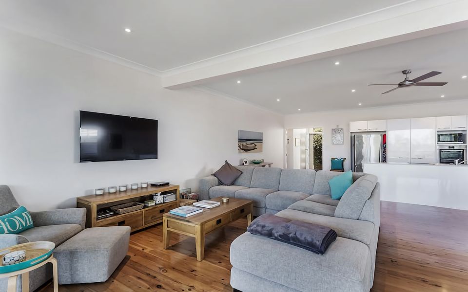 Luxury on Dutchmans  Beach