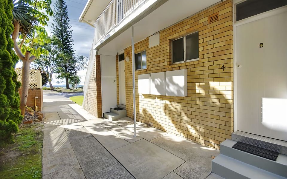 Beachside Shoal Bay Unit 4