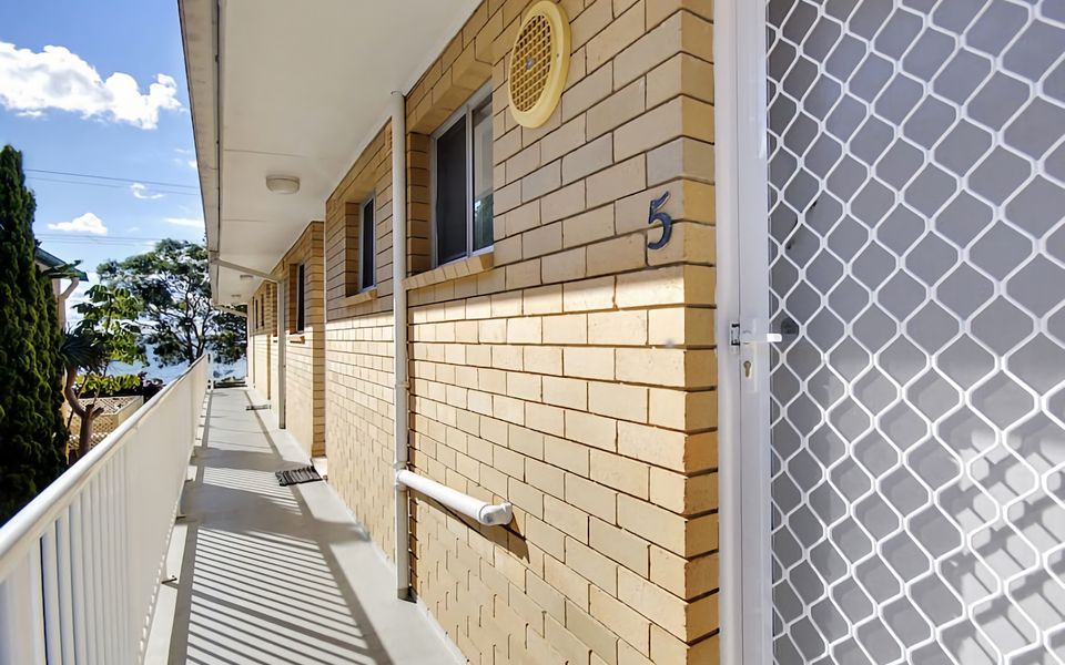 Beachside Shoal Bay Unit 5