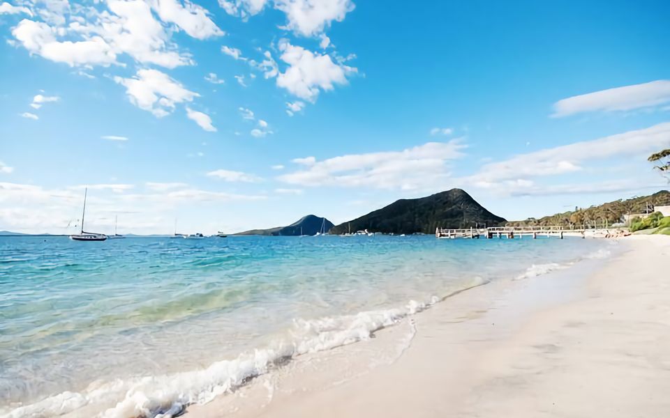 Beachside Shoal Bay Unit 6