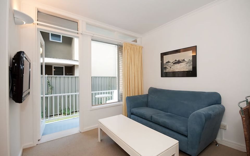 Beachside Shoal Bay Unit 6