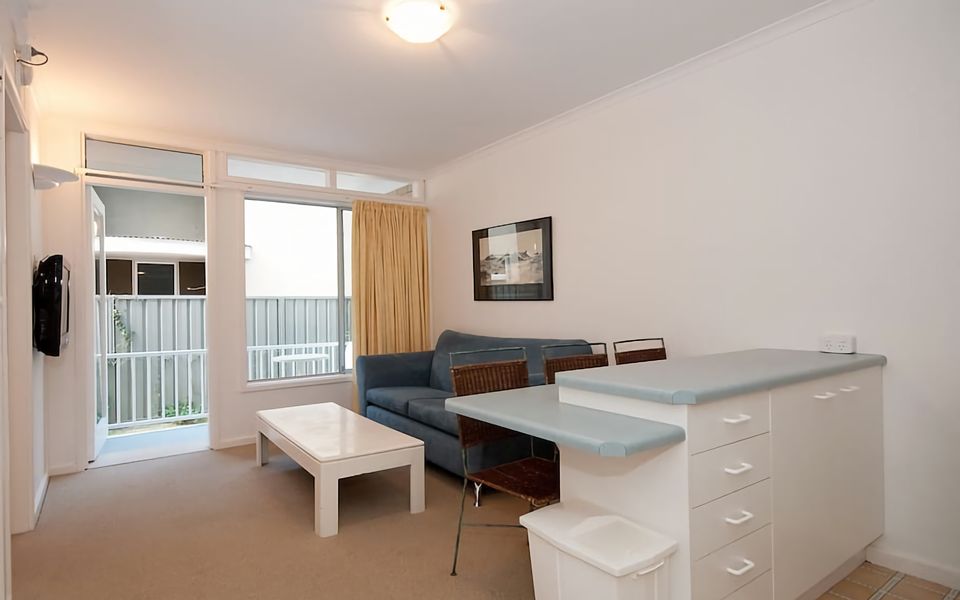 Beachside Shoal Bay Unit 6
