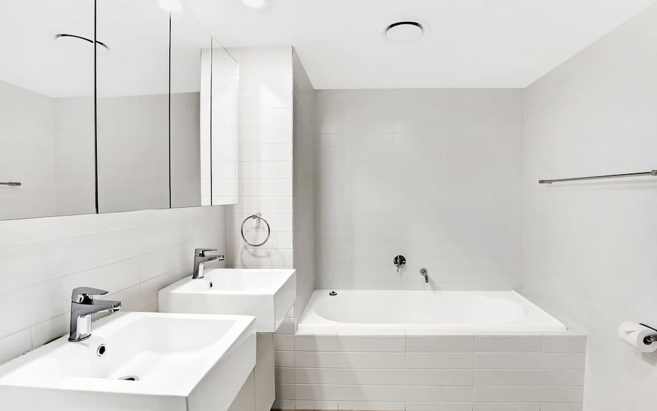 Cote D Azur in the heart on Nelson Bay with a swimming pool