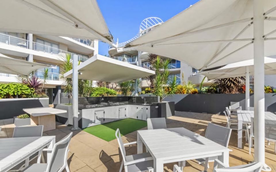 Cote D Azur in the heart on Nelson Bay with a swimming pool