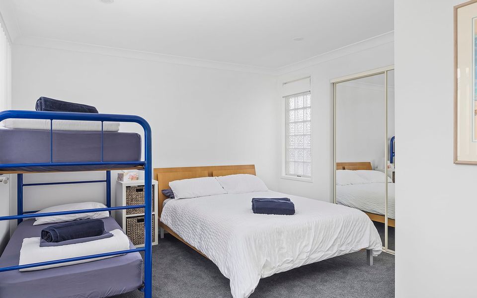 Absolute Waterfront Anna Bay