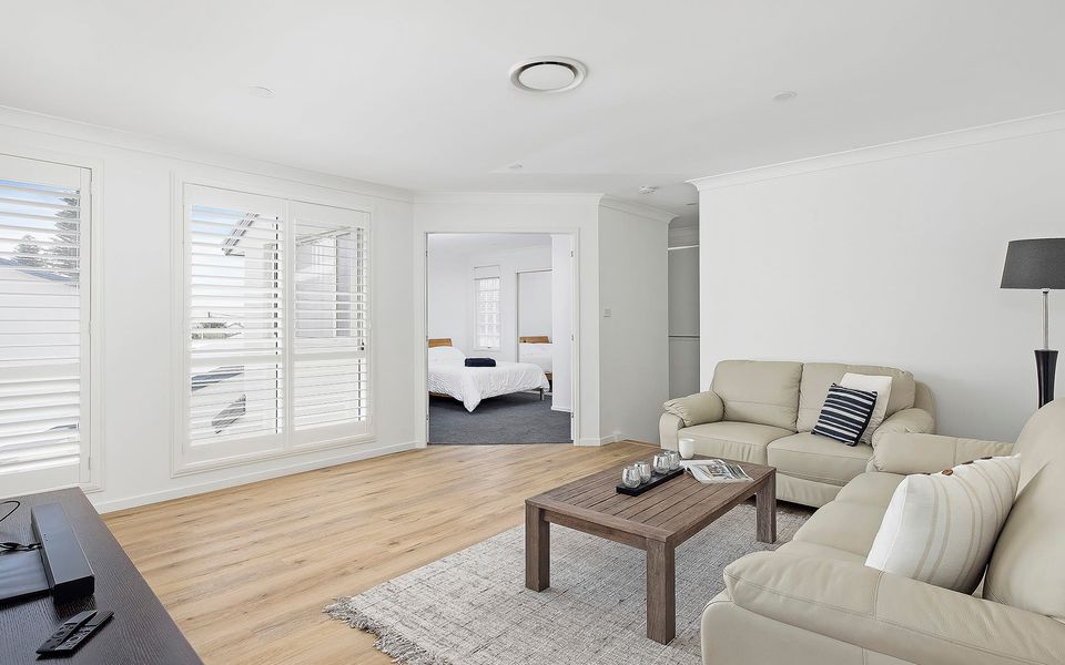 Absolute Waterfront Anna Bay