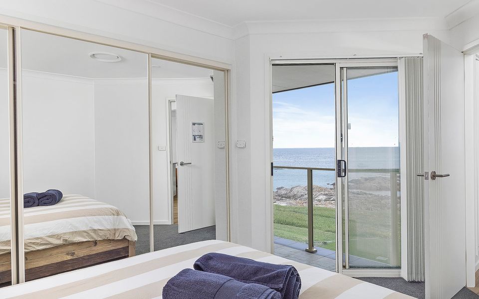 Absolute Waterfront Anna Bay