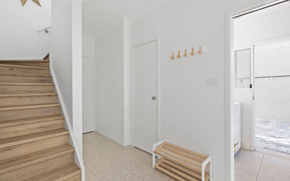 Absolute Waterfront Anna Bay