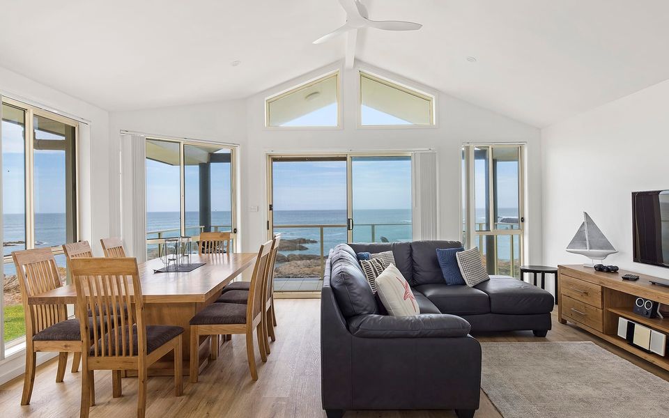 Absolute Waterfront Anna Bay