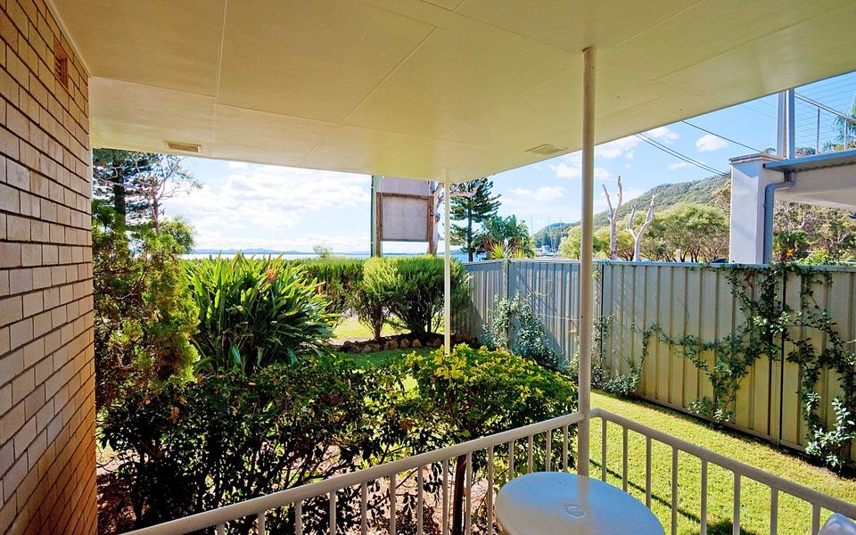 Beachside Shoal Bay Unit 2