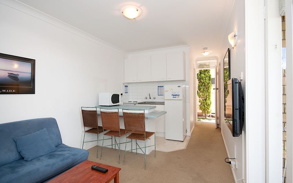 Beachside Shoal Bay Unit 2