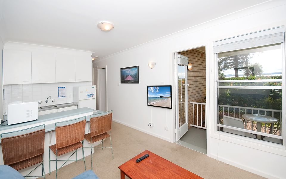 Beachside Shoal Bay Unit 2
