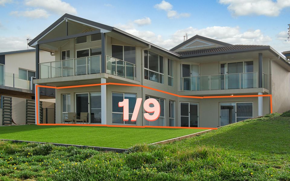 Stair free access on lower level