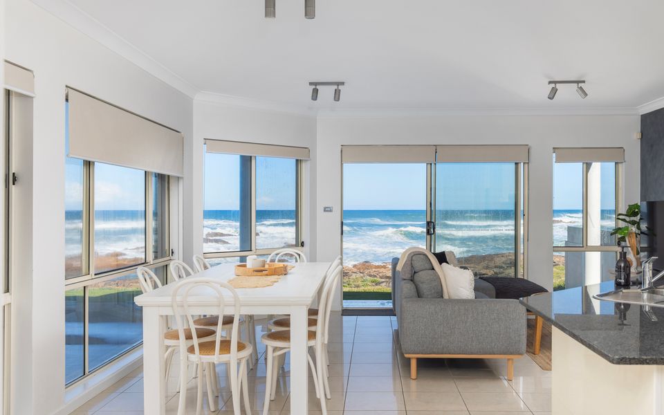 Hear the waves watch the whales Anna Bay