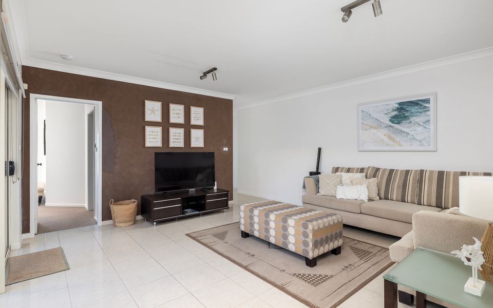 Hear the waves watch the whales Anna Bay