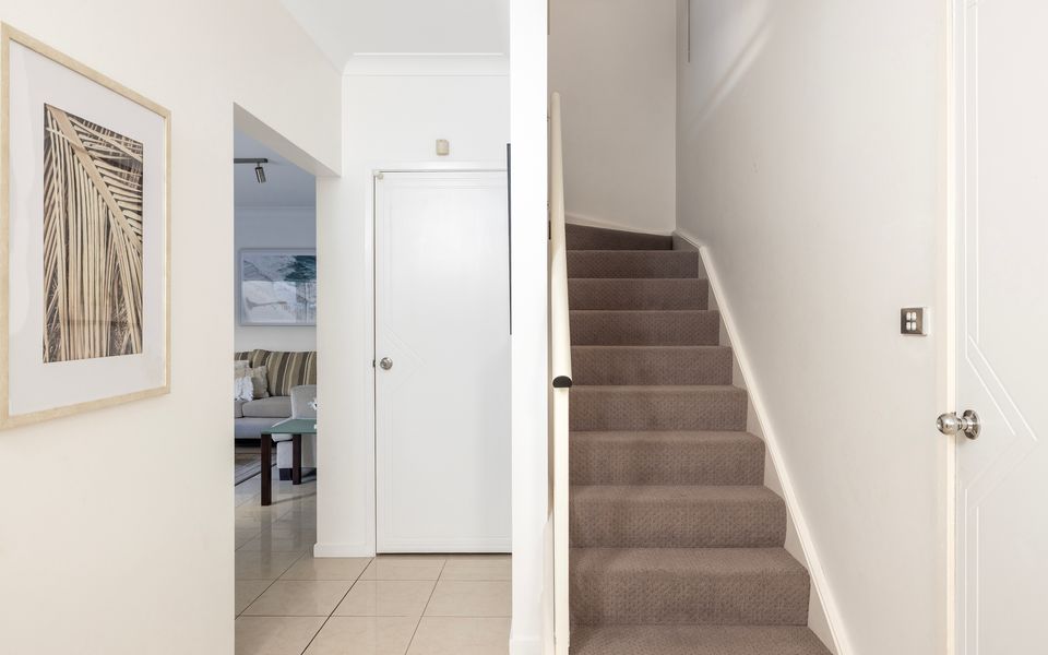 Hear the waves watch the whales Anna Bay