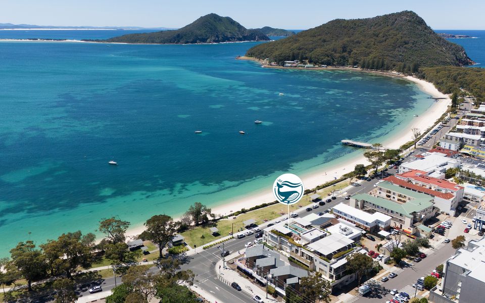 Aura 3 Spectacular Beachside Views