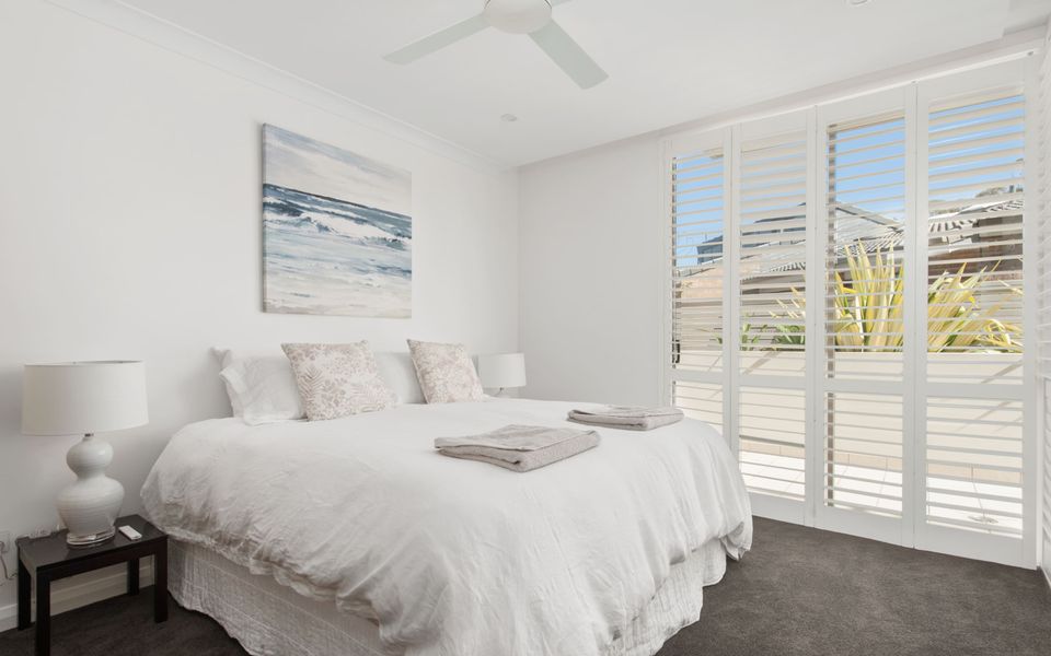 Aura 3 Spectacular Beachside Views