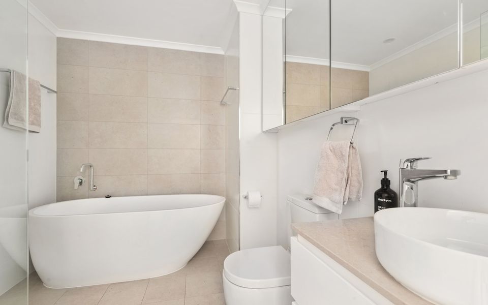 Aura 3 Spectacular Beachside Views