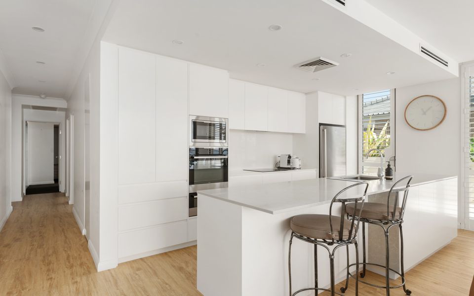 Aura 3 Spectacular Beachside Views