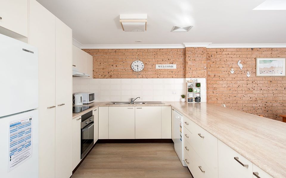 Bombora Walking Distance to Fingal Beach 1/12 Farm Rd, Fingal Bay