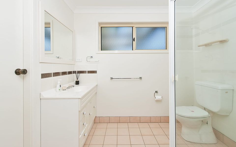 Bombora Walking Distance to Fingal Beach 1/12 Farm Rd, Fingal Bay